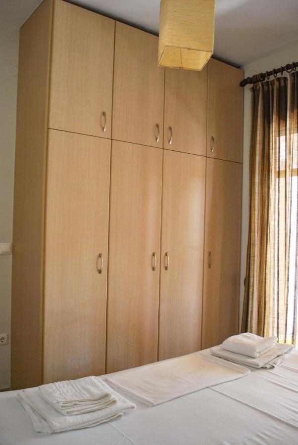 Canal Luxury Apartments Nea Poteidaia Exterior photo