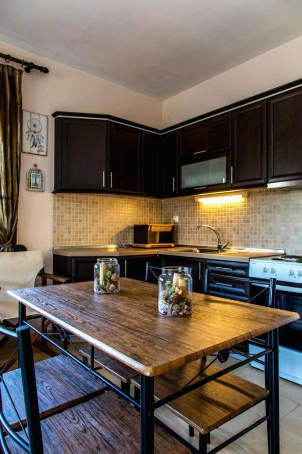 Canal Luxury Apartments Nea Poteidaia Exterior photo