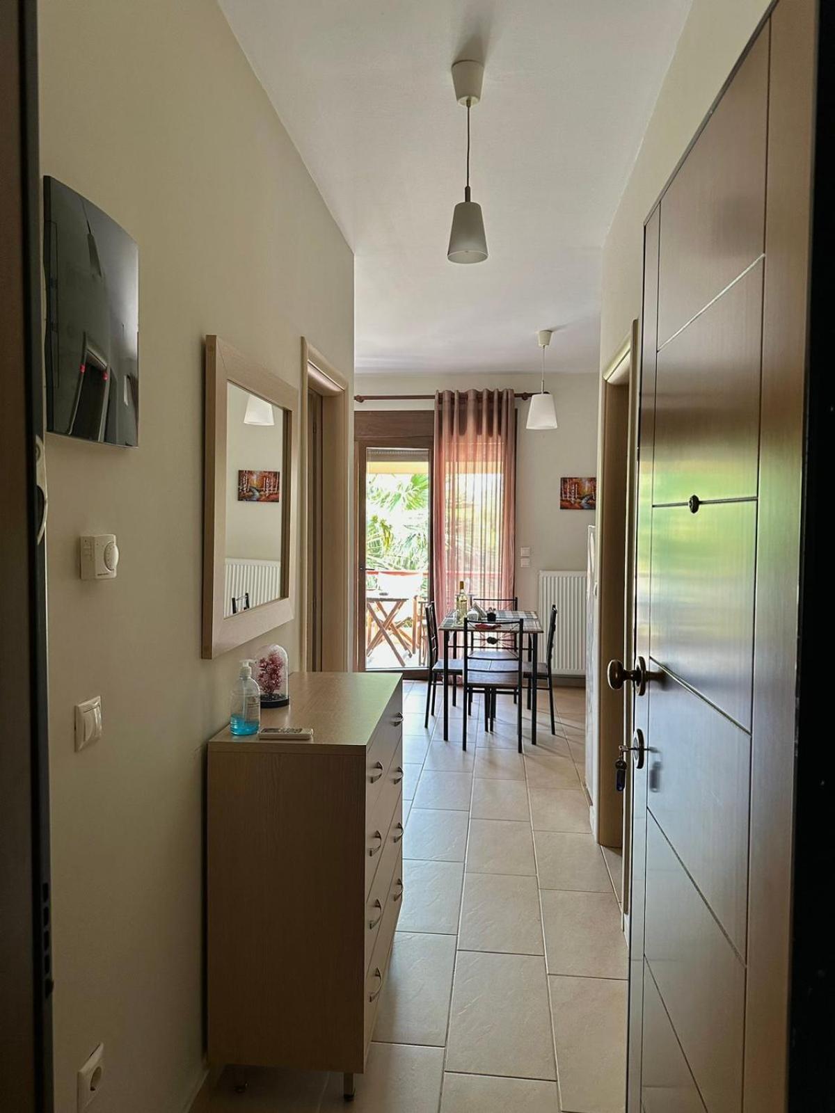 Canal Luxury Apartments Nea Poteidaia Exterior photo