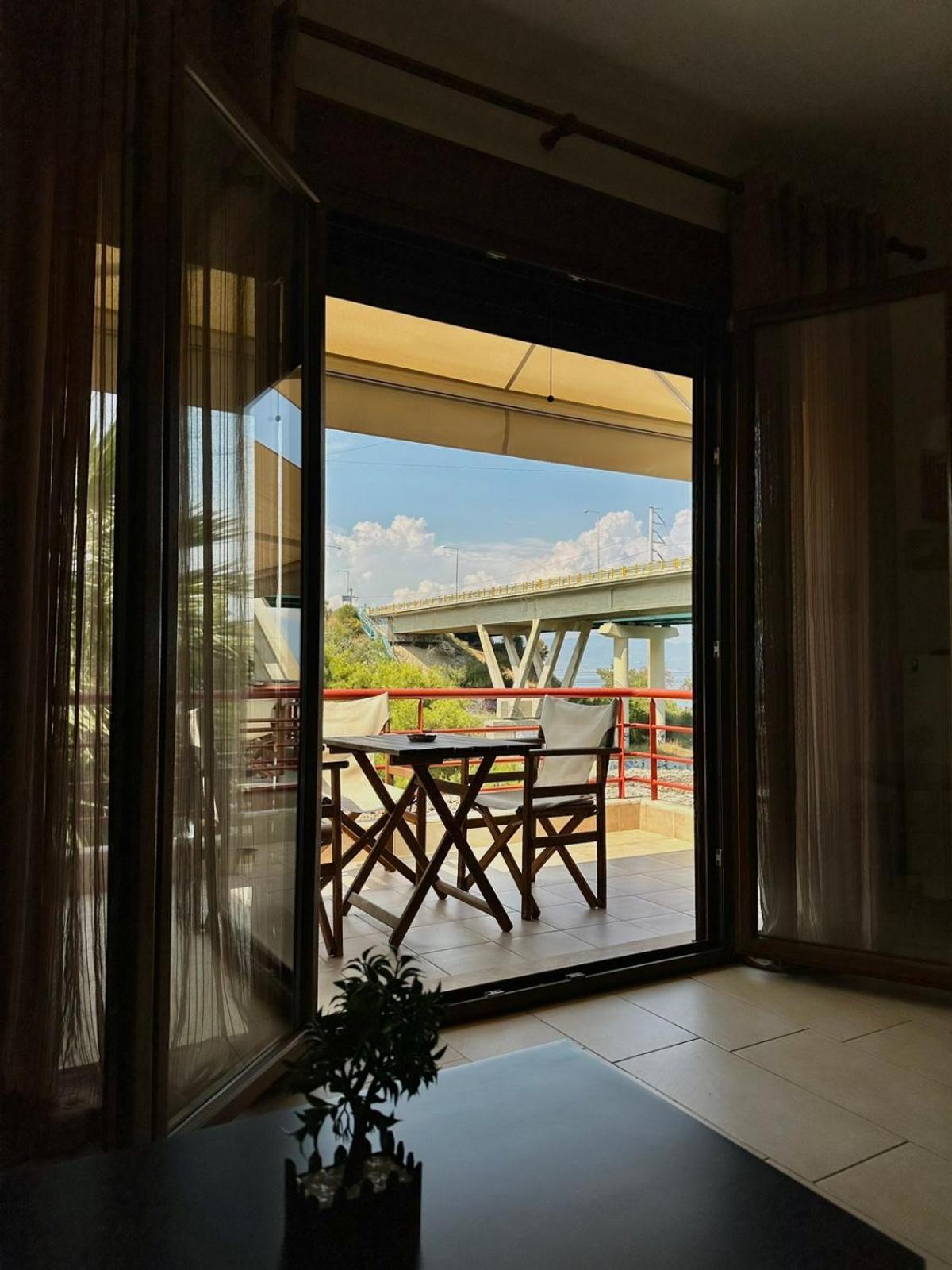Canal Luxury Apartments Nea Poteidaia Exterior photo